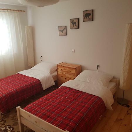 Apartmani Andrej Udbina Exterior foto