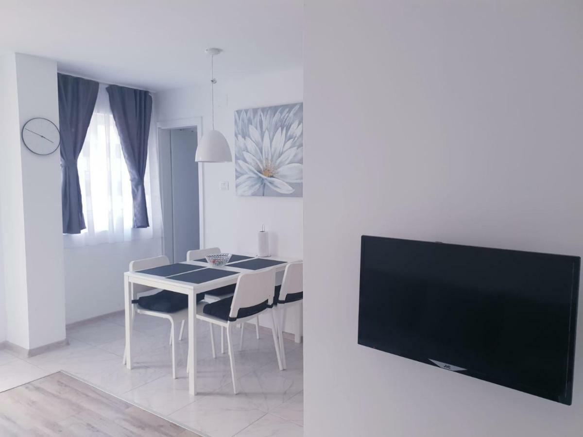 Apartmani Andrej Udbina Exterior foto